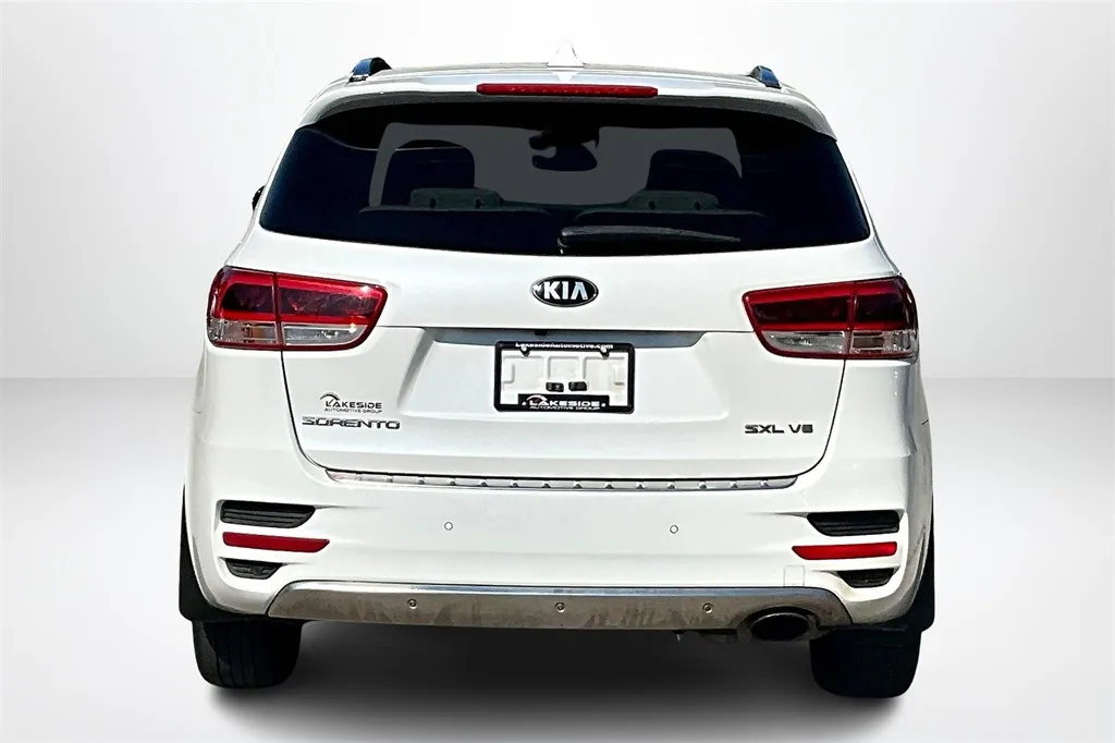 2016 Kia Sorento SX Limited photo 24
