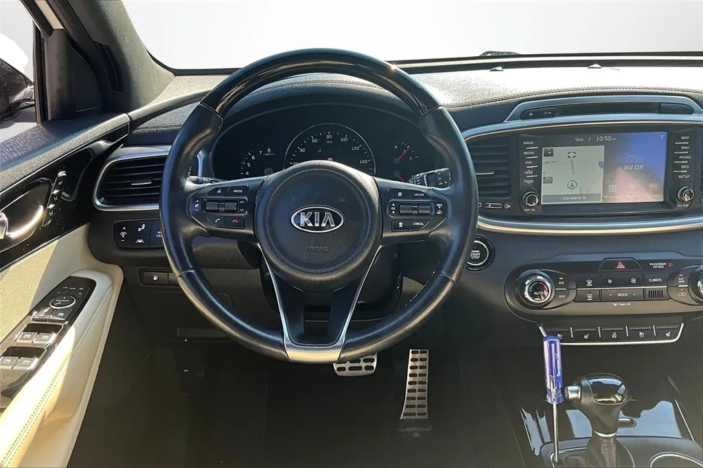 2016 Kia Sorento SX Limited photo 14
