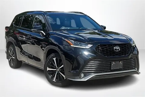Another view of 2021 Toyota Highlander XSE for sale in Spring Lake, MI at Lakeside Automotive Group