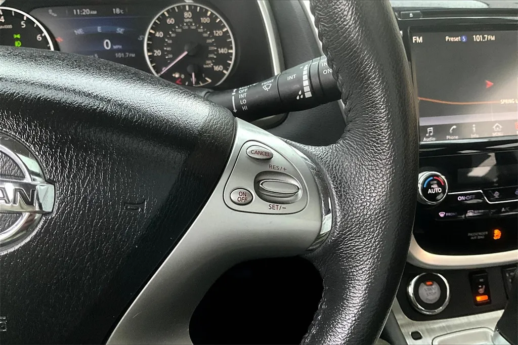 2016 Nissan Murano SL photo 13