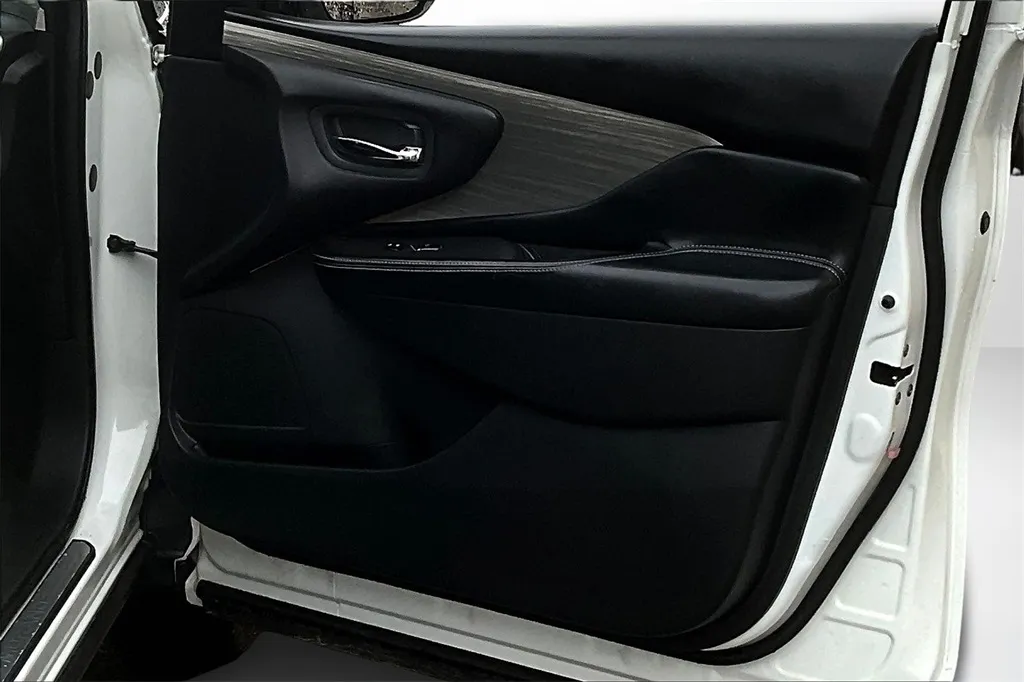 2016 Nissan Murano SL photo 8