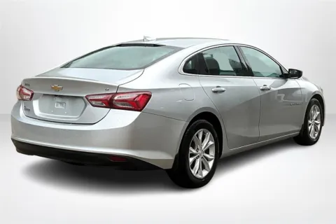 More photos of 2019 Chevrolet Malibu LT at Lakeside Automotive Group, MI