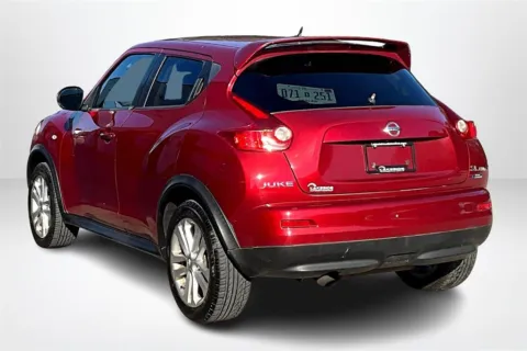 More photos of 2014 Nissan Juke SL at Lakeside Automotive Group, MI