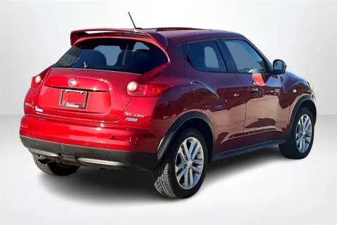 More photos of 2014 Nissan Juke SL at Lakeside Automotive Group, MI