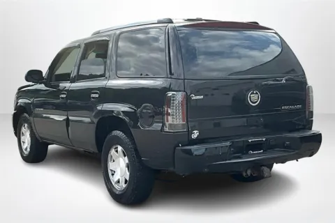More photos of 2003 Cadillac Escalade at Lakeside Automotive Group, MI