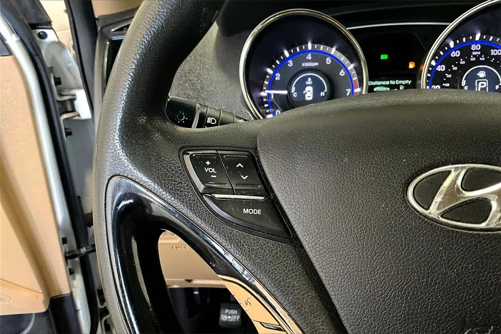 2013 Hyundai Sonata GLS photo 4