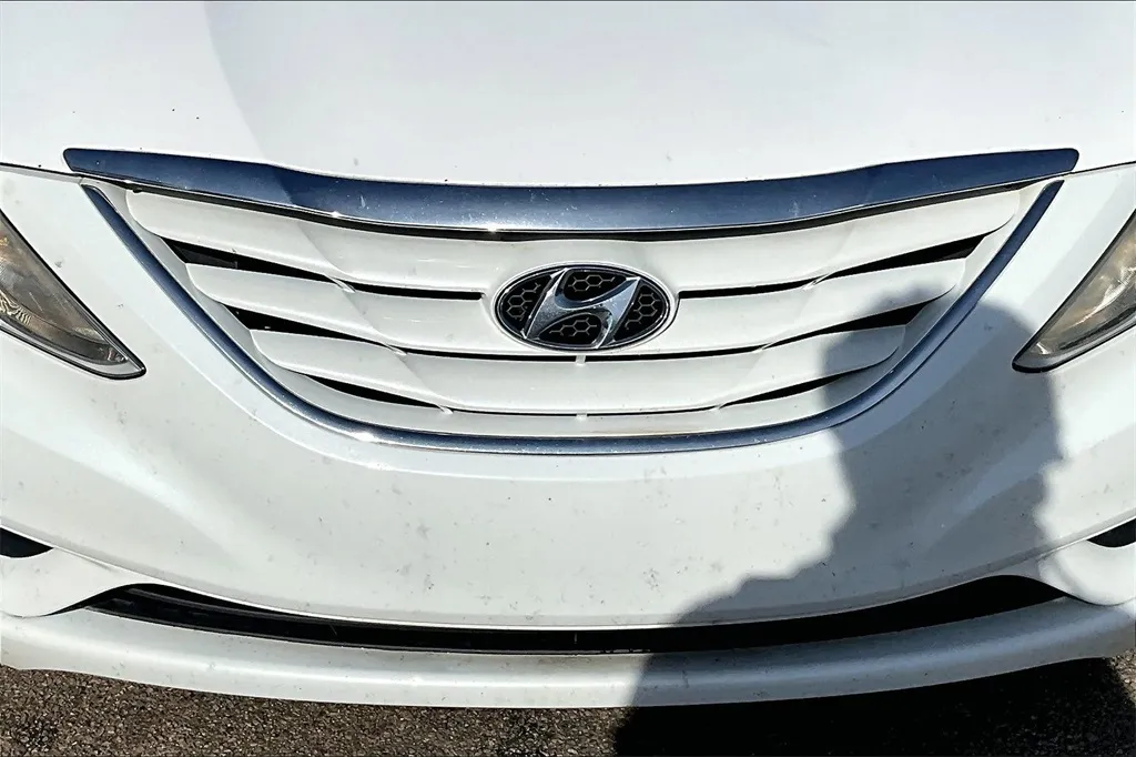 2013 Hyundai Sonata GLS photo 19