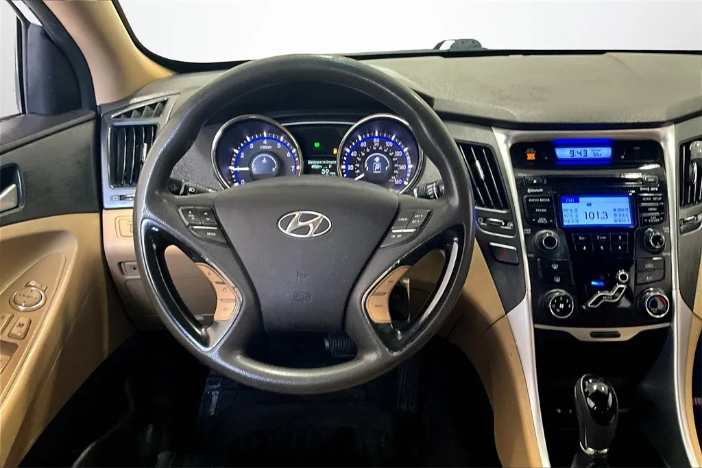 2013 Hyundai Sonata GLS photo 13