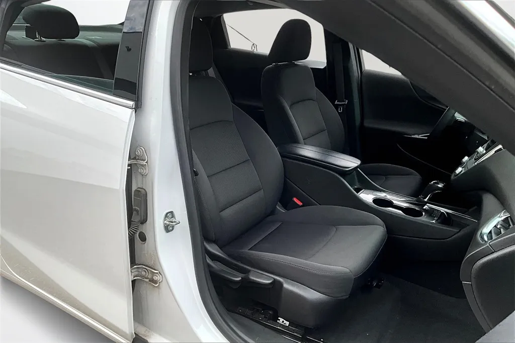 2020 Chevrolet Malibu 1LT photo 30