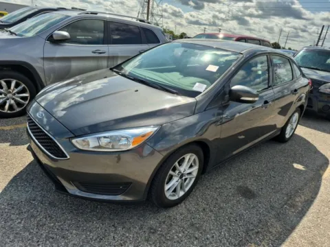 Gray 2016 Ford Focus SE for sale in Spring Lake, MI