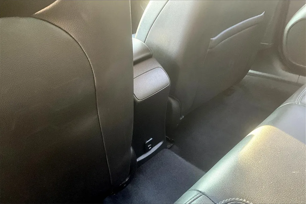 2018 Chevrolet Cruze Premier photo 4