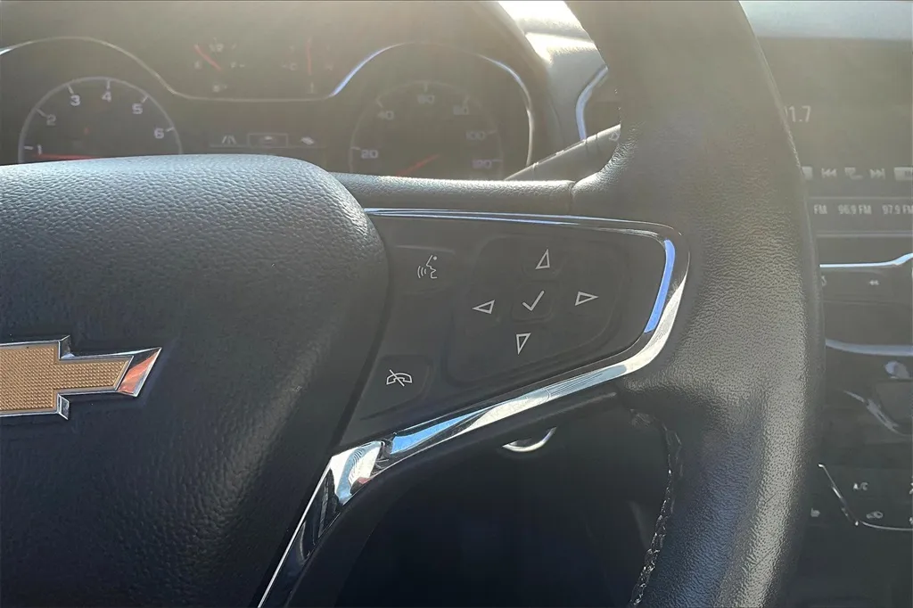 2018 Chevrolet Cruze Premier photo 22