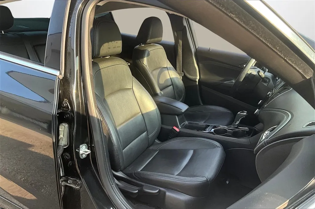 2018 Chevrolet Cruze Premier photo 27