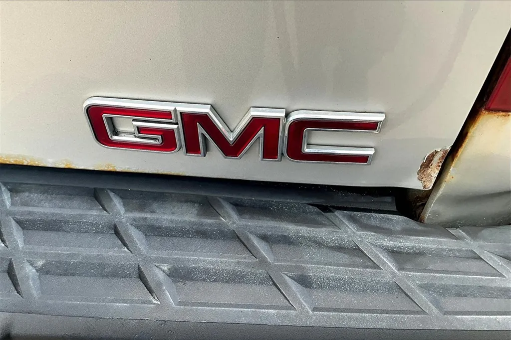 2011 Gmc Sierra 1500 SL photo 16
