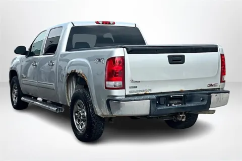 More photos of 2011 GMC Sierra 1500 SL at Lakeside Automotive Group, MI