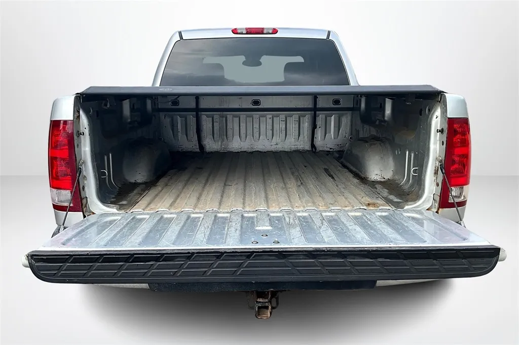 2011 Gmc Sierra 1500 SL photo 3