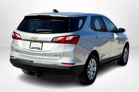 More photos of 2021 Chevrolet Equinox LT at Lakeside Automotive Group, MI
