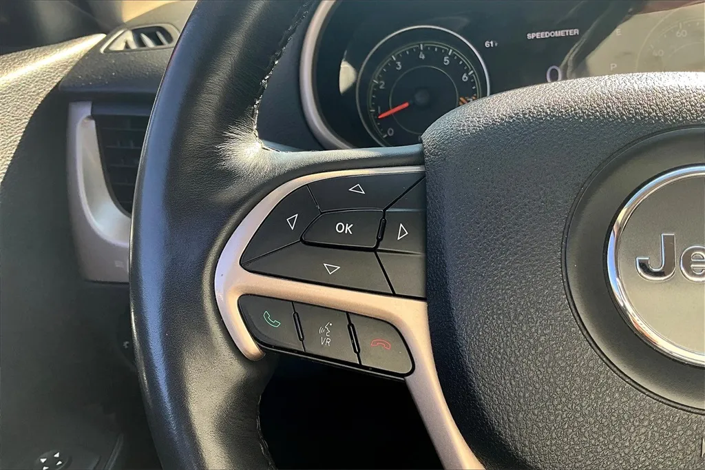 2016 Jeep Cherokee Limited photo 13