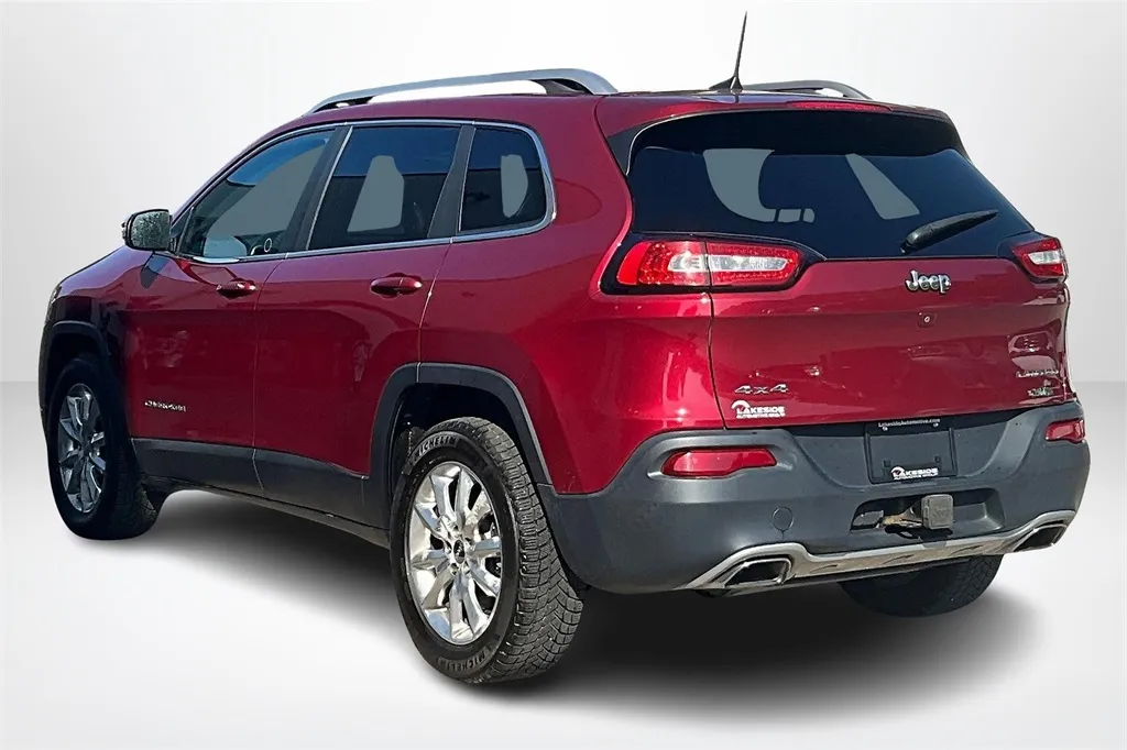 2016 Jeep Cherokee Limited photo 2