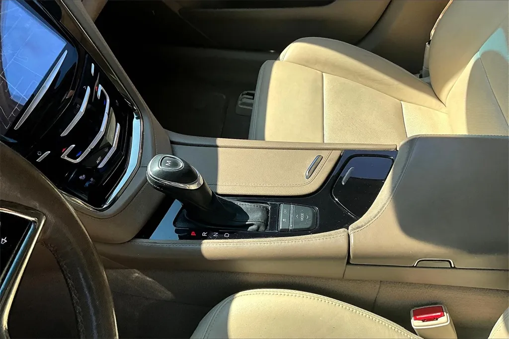 2015 Cadillac CTS Luxury photo 17
