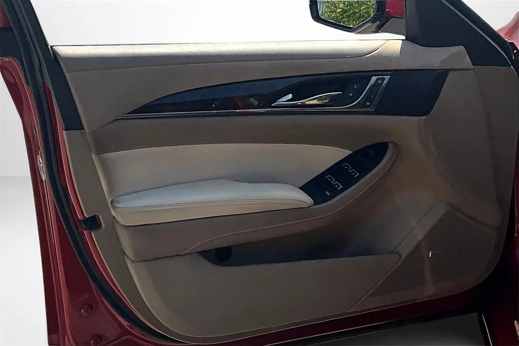 2015 Cadillac CTS Luxury photo 7