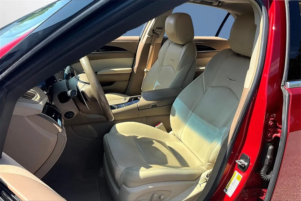 2015 Cadillac CTS Luxury photo 18