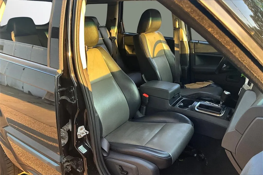 2008 Jeep Grand Cherokee Laredo photo 21
