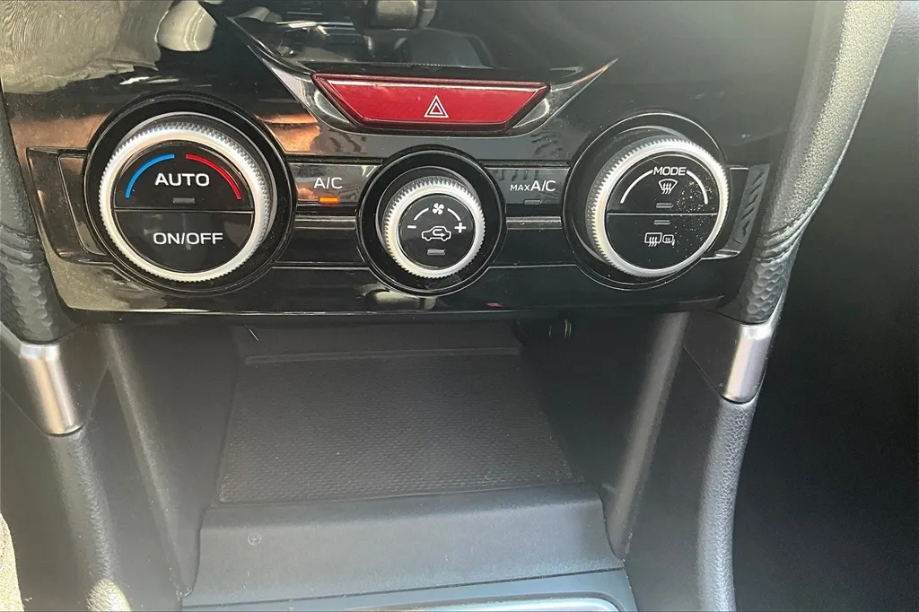 2022 Subaru Forester Premium photo 28