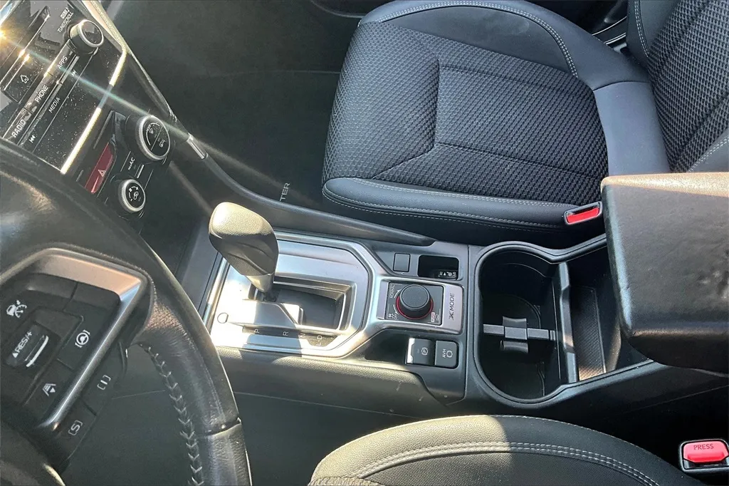 2022 Subaru Forester Premium photo 29