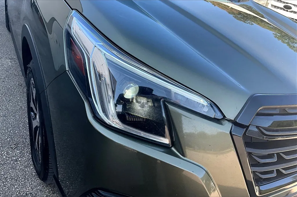 2022 Subaru Forester Premium photo 22
