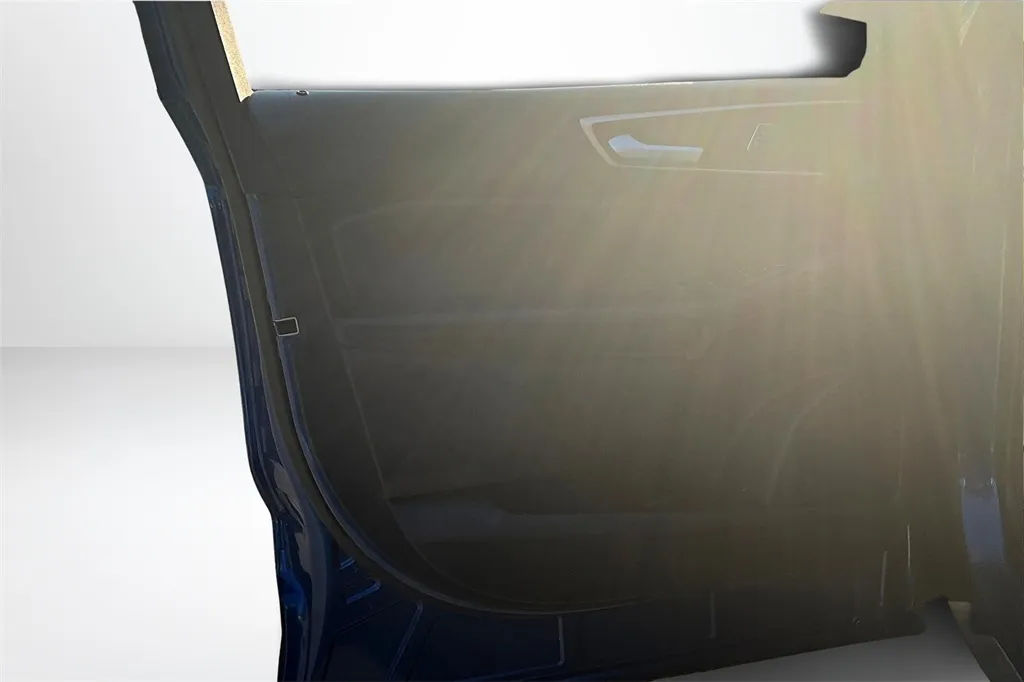 2022 Ford Edge SEL photo 17