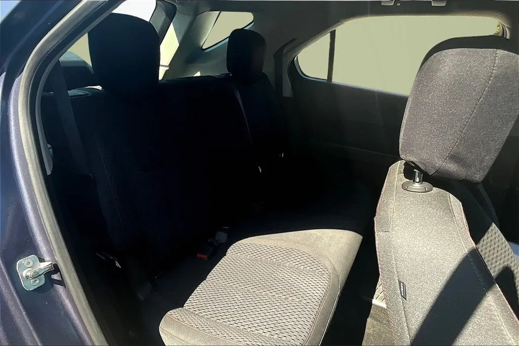 2014 Chevrolet Equinox LS photo 8