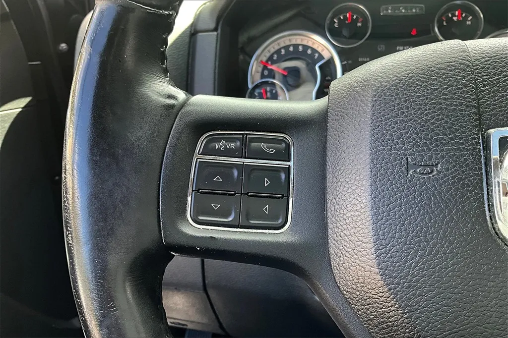 2015 Ram 1500 Sport photo 24