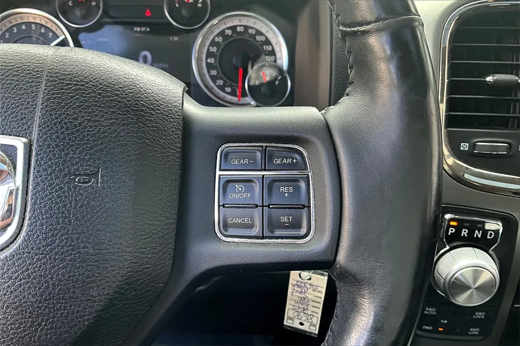 2015 Ram 1500 Sport photo 3