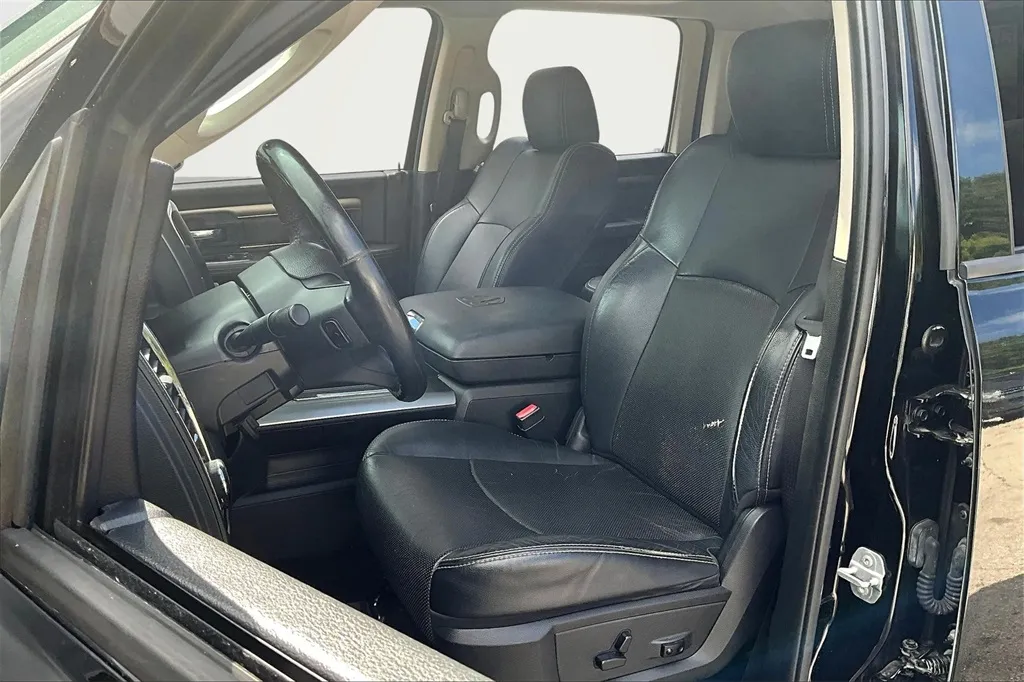 2015 Ram 1500 Sport photo 27