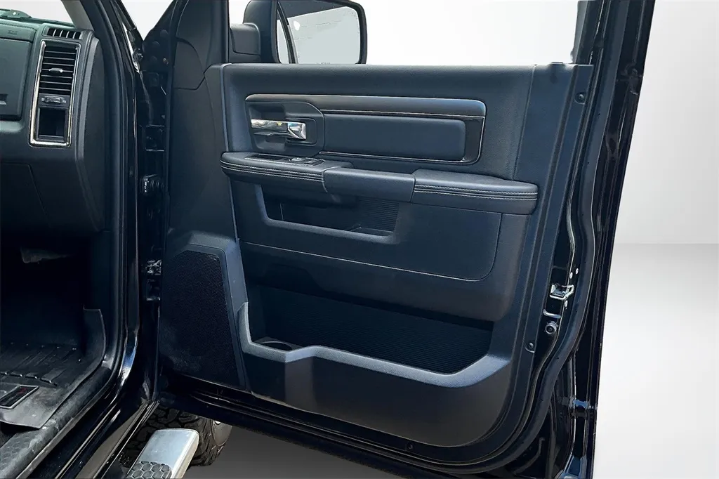 2015 Ram 1500 Sport photo 29