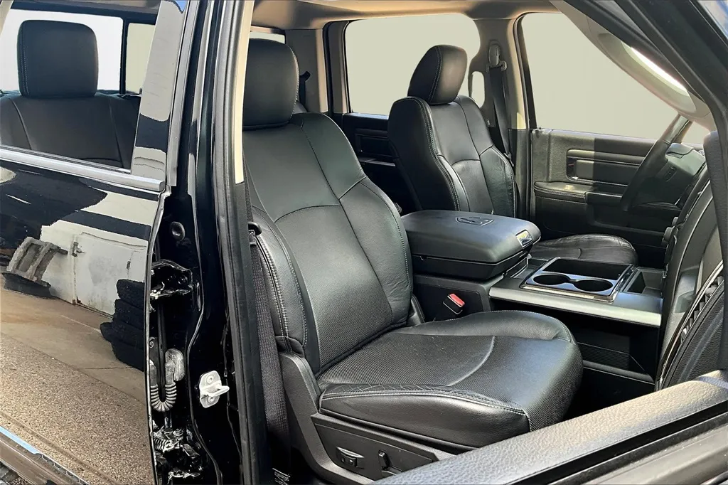 2015 Ram 1500 Sport photo 8