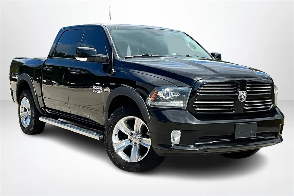 2015 Ram 1500 Sport photo 21