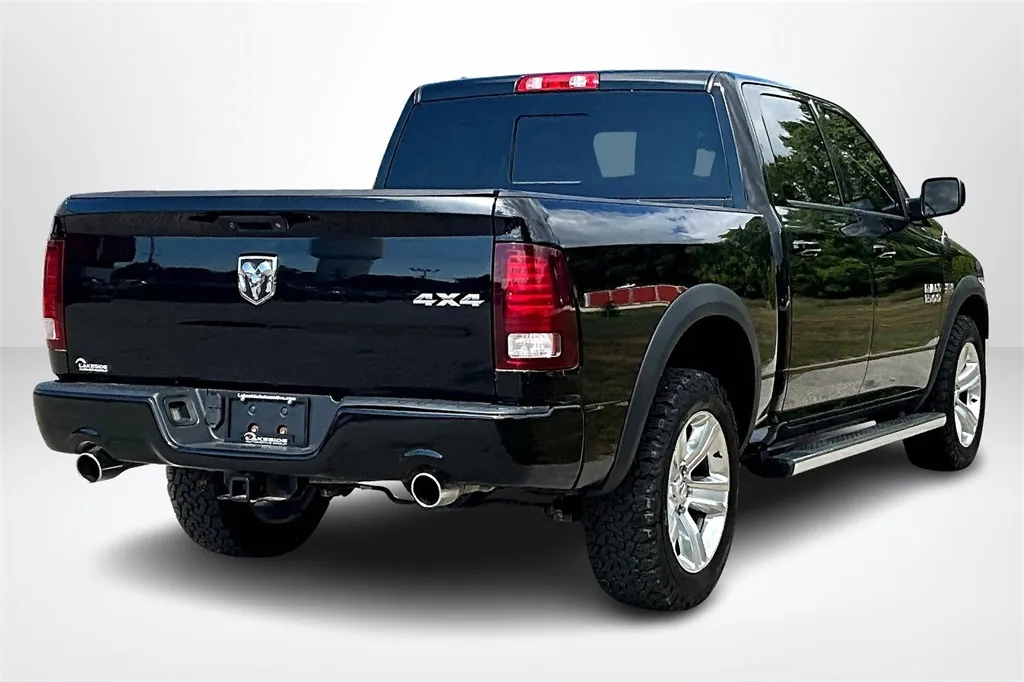 2015 Ram 1500 Sport photo 11