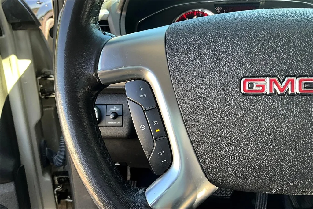 2015 Gmc Acadia SLE photo 14