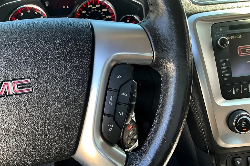 2015 Gmc Acadia SLE photo 25