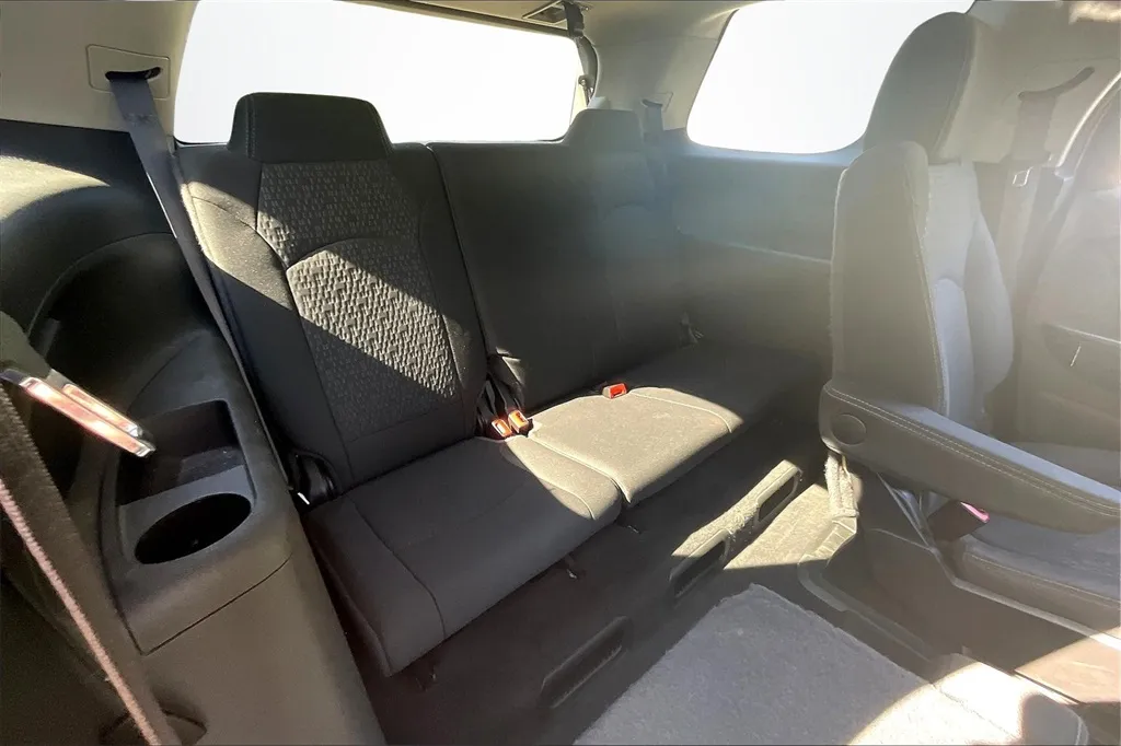 2015 Gmc Acadia SLE photo 19
