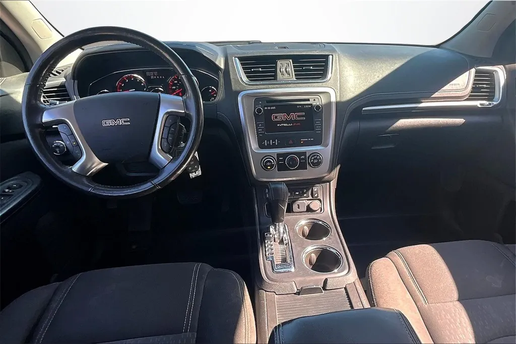 2015 Gmc Acadia SLE photo 3