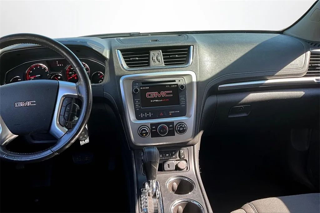 2015 Gmc Acadia SLE photo 24