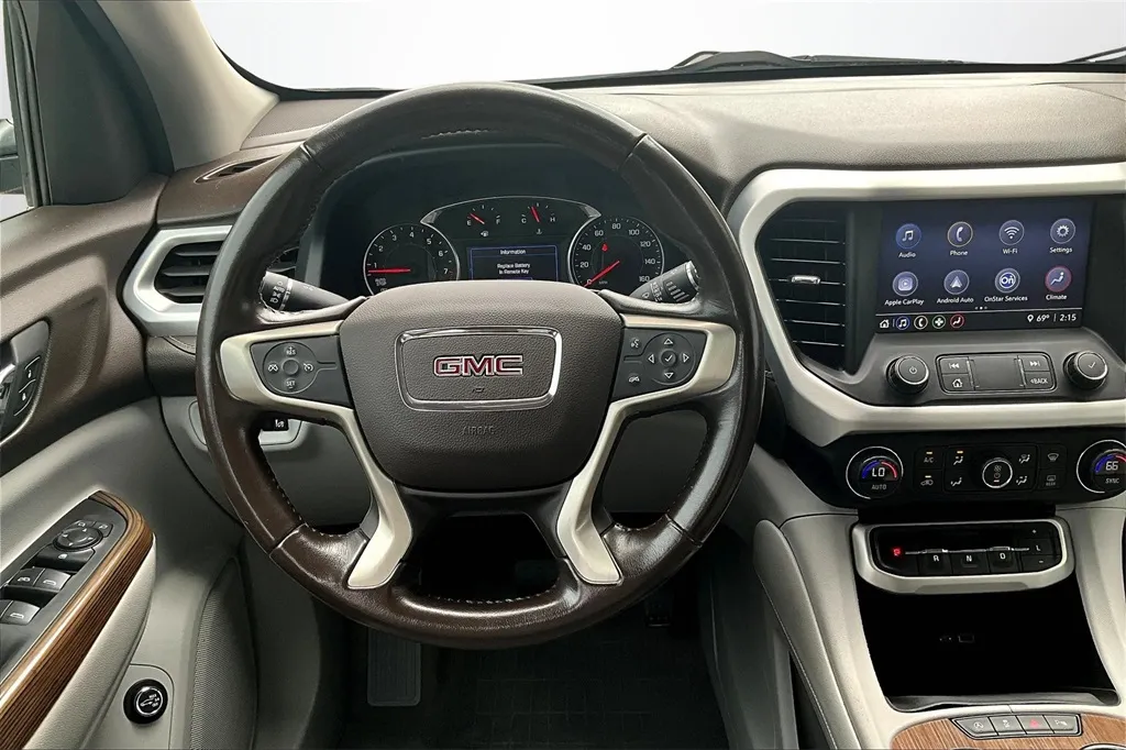 2020 Gmc Acadia SLE photo 15