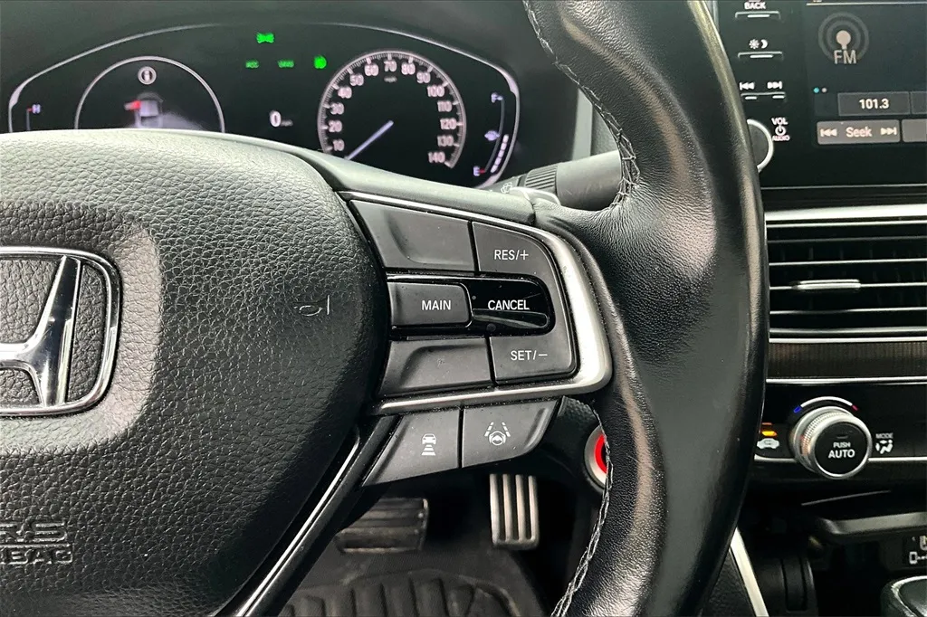 2018 Honda Accord Sport photo 14