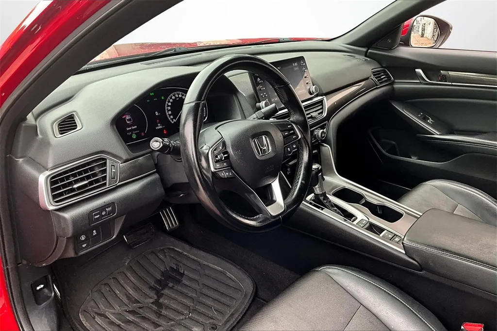 2018 Honda Accord Sport photo 25