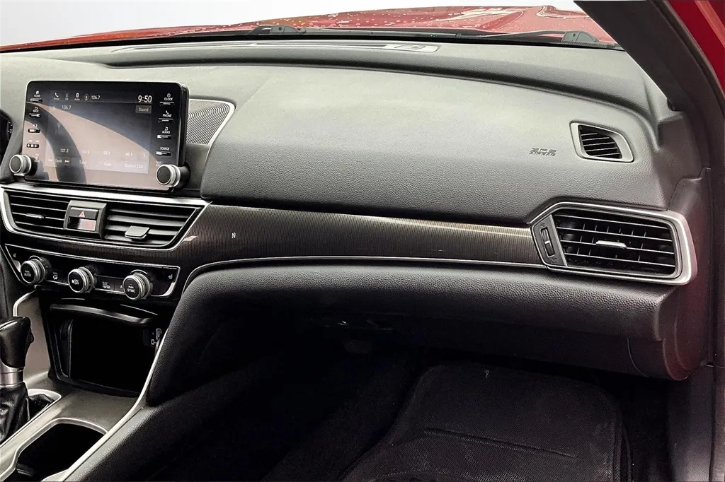 2018 Honda Accord Sport photo 28