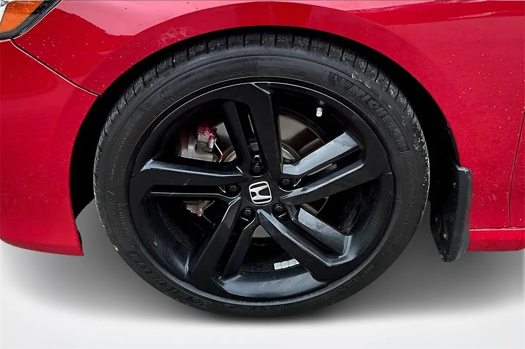 2018 Honda Accord Sport photo 10