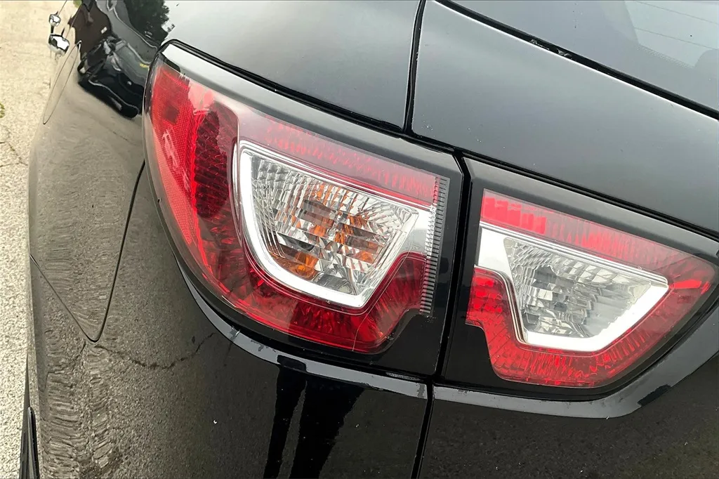 2017 Chevrolet Traverse 2LT photo 19
